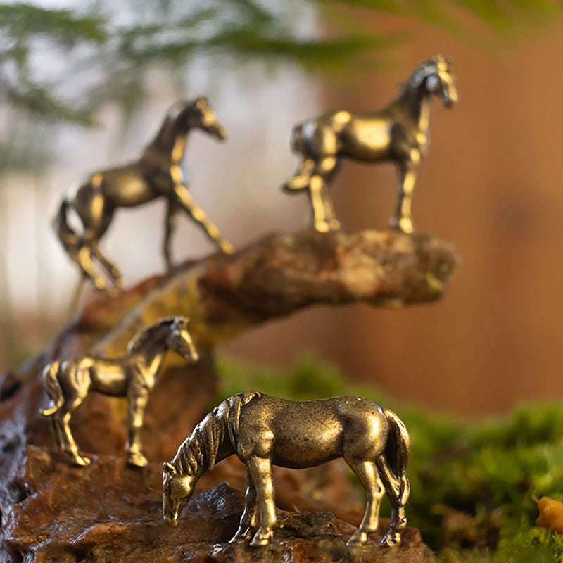 Pottery Horse Figurine Feng Shui Desktop Ornament Statue